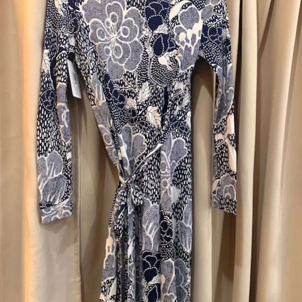 Diane von Furstenberg 'New Jeanne Two'  Wrap Dress size 2 - Picture 4 of 5